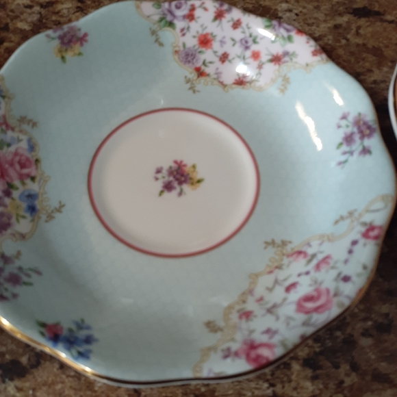 House Goods - Picture 5 of 5